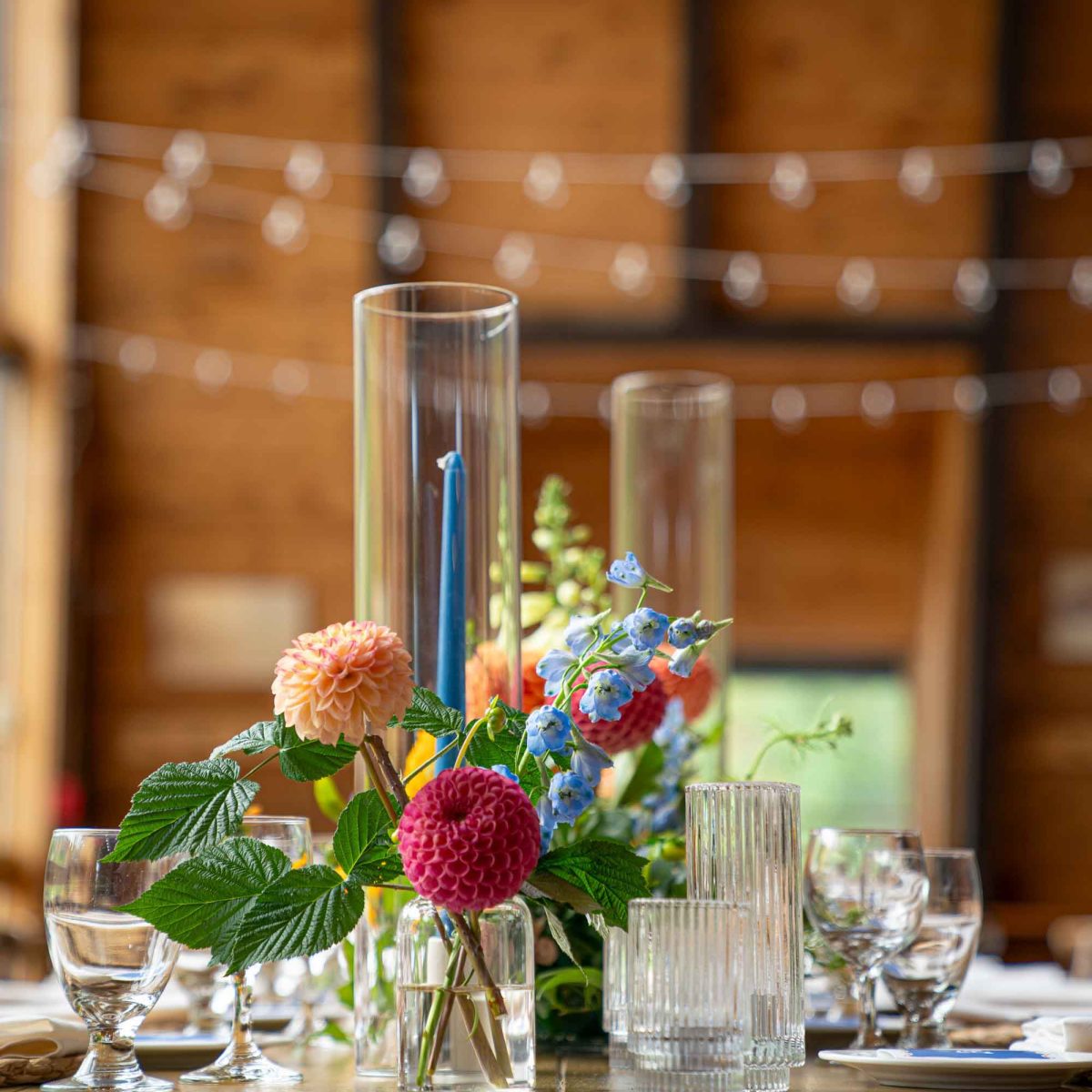 holimont-wedding-weddingtablewithglasses
